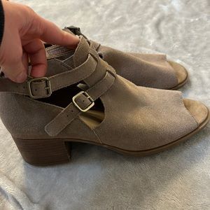 Sophy kookaburra by ugg suede booties